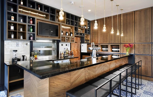 Lakeview Bar