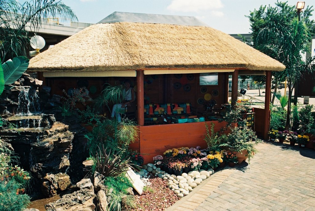 Africa Thatch Kempton Park, Kempton Park, 1619