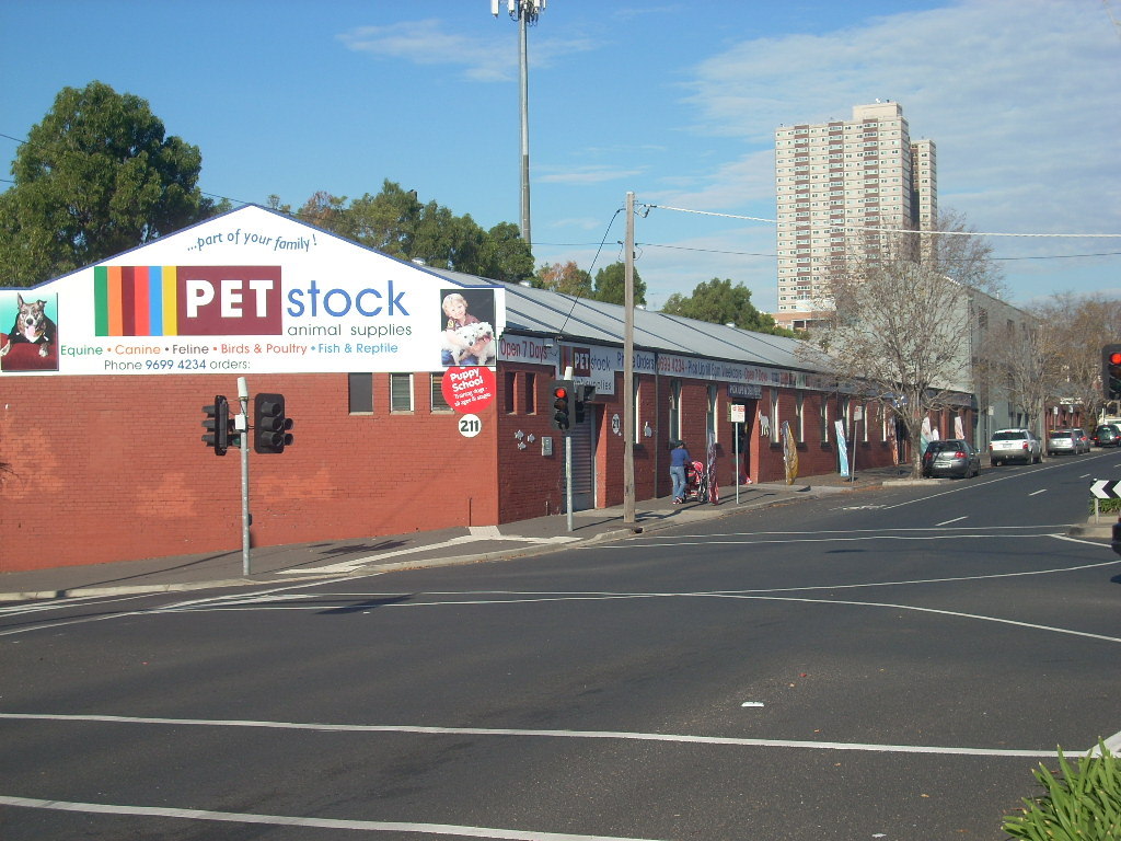 PETstock South Melbourne 211 Ferrars Street, South Melbourne, 3205