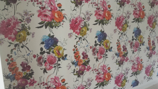Wallpaper Hanging in Tilehurst
