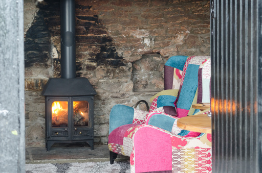 Grade 2 Listed Bakehouse Cottage
