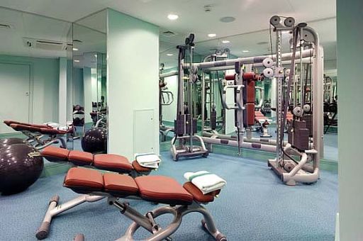 Free Weights &amp; Functional Trainer