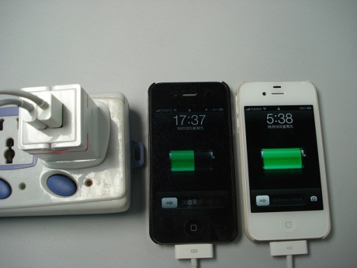 2.1A usb wall charger charges 2 devices at a time