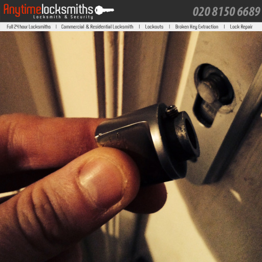 www.locksmithsacton.com