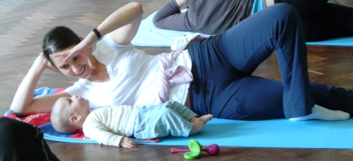 BBcise Postnatal Yoga Lying Tree