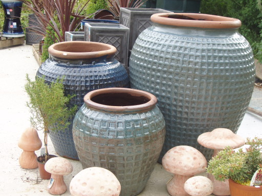 Pots &amp; containers