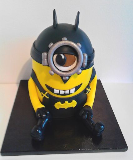 Minion cake