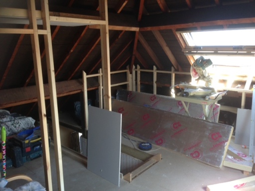 creating stud wall for en-suite and loft conversion