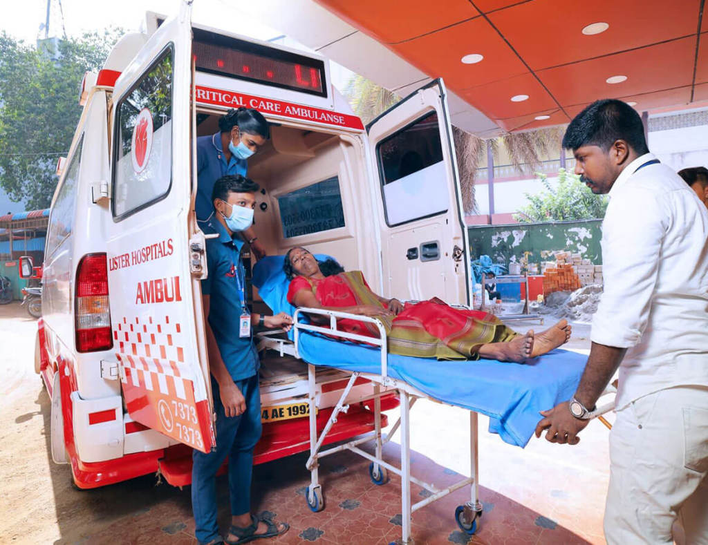 Ground ambulance patient transfer in India
