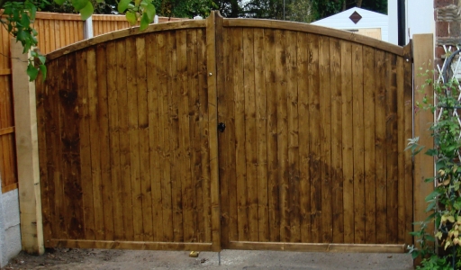 Example of our Barratt style Estate Gate