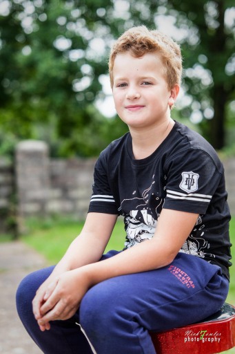 Family portrait photographer in Newport