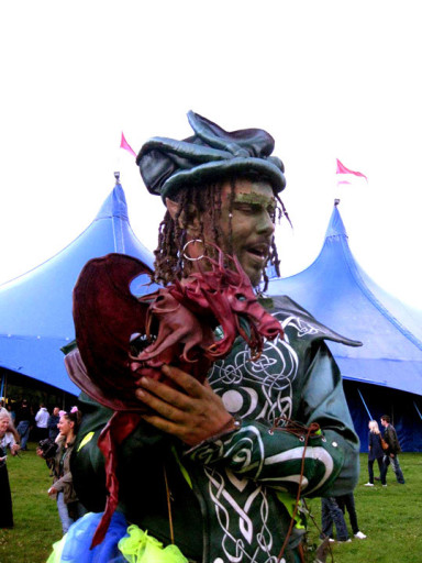 Stilt walker &amp; Puppeteer entertaining at Hebcelt festival