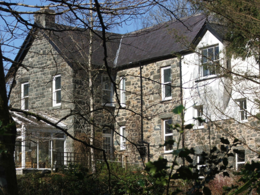 Afon Rhaiadr Bed and Breakfast