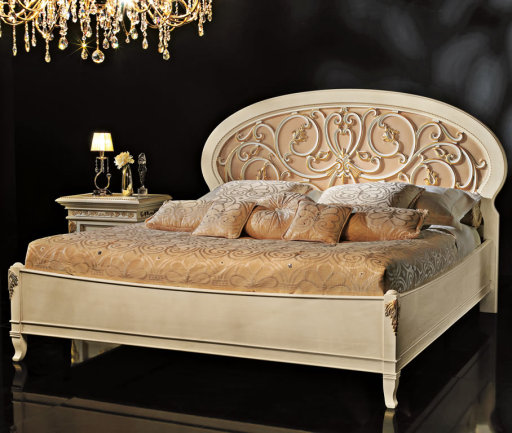 Italian classic bed