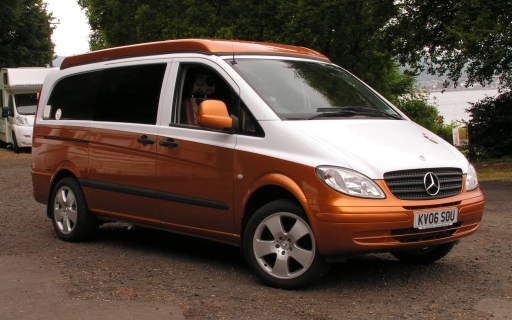 Mercedes Vito elevating roof camper