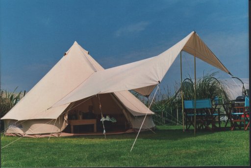 Wild Canvas Glamping in Cornwall - Luxury camp