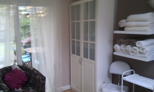 soothing and calm beauty studio.