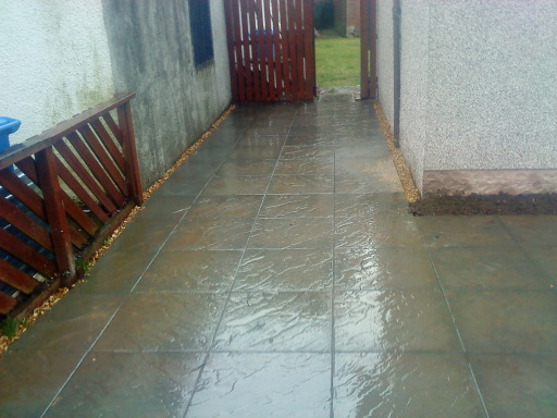 drive way,front garden