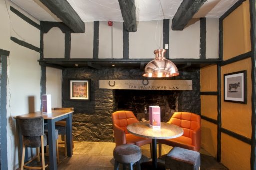 Coach and Horses Beefeater restaurant