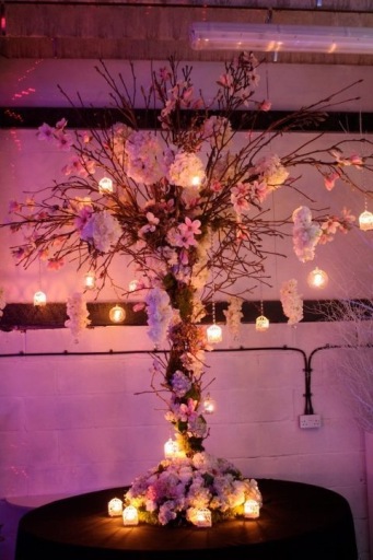 Floorstanding and table flower trees