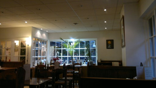 MAIN SEATING AREA