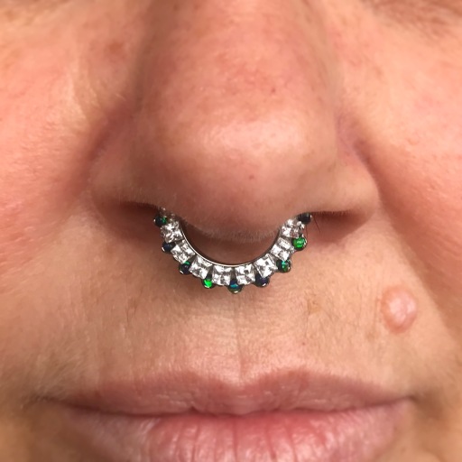 Aphrodite septum clicker