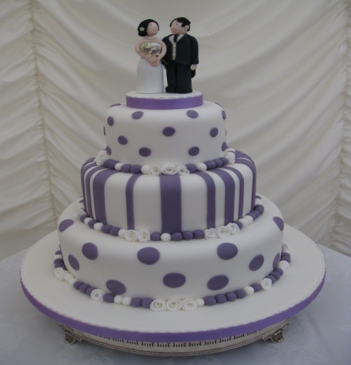 spots and stripes wedding cake