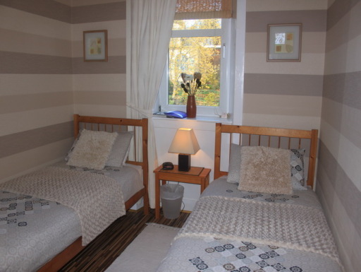 Room 4 Twin En-suite Bedroom (sleeps 2)