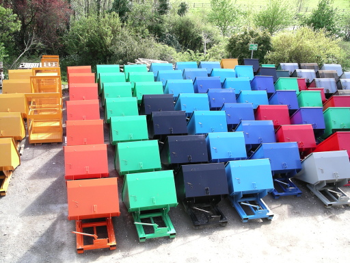 YARD SKIPS