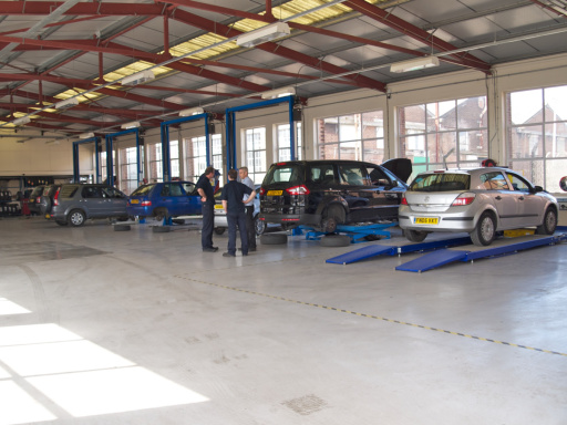 Clean Modern Workshop