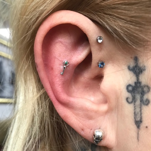 Flat piercing with a skeleton key, by Mara