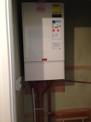 Johnson & Starley quantec combi boiler