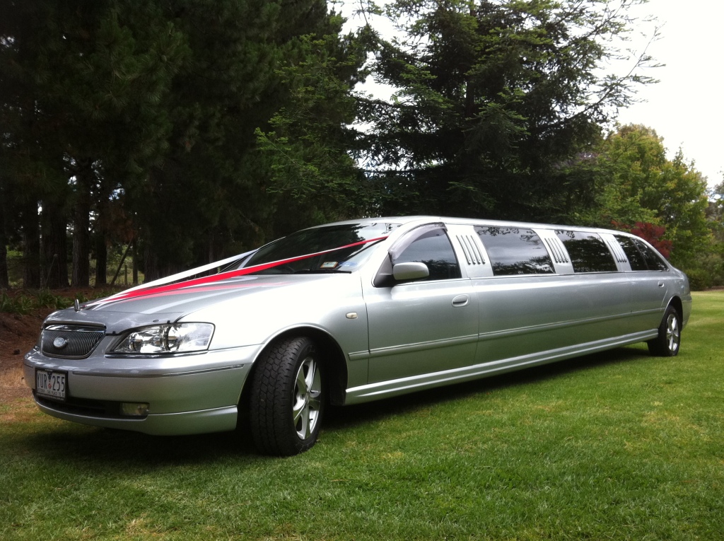 Hallmark Hire Cars Park Orchards, 3114