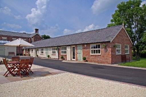 Holiday Cottages, Golly Farm, North Wales