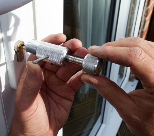 We carry out lock repairs and replacements throughout Barnsley.