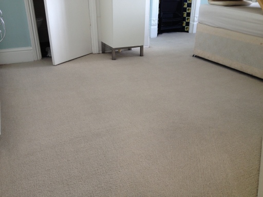 hotel carpet cleaning