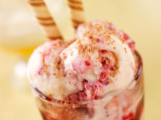 Award WInning Raspberry Frozen Yoghurt