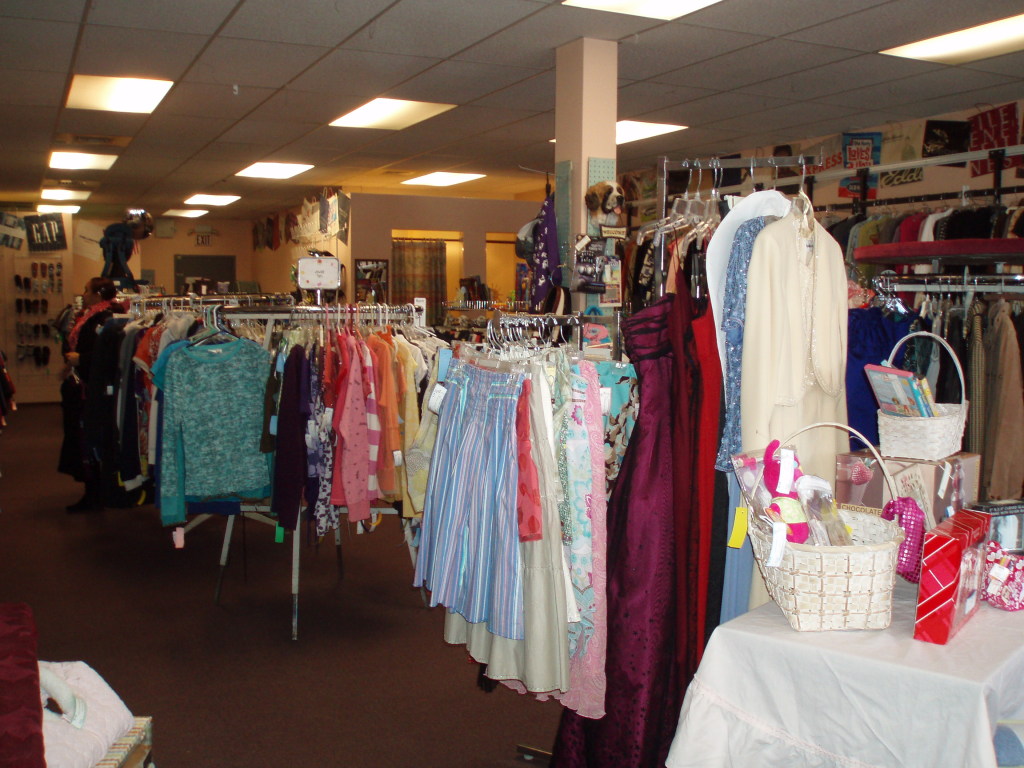 Christina's Consign Mint 18 McDermott Ave, Torrington, CT, 06790