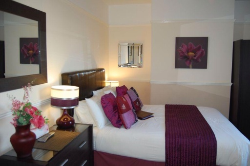 Double en-suite