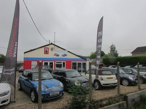 mini and bmw specialists, bucks, beds and herts. Established september 2006.