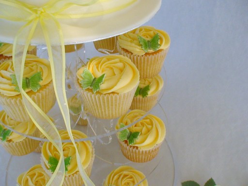Yellow Rose Wedding Cupcakes