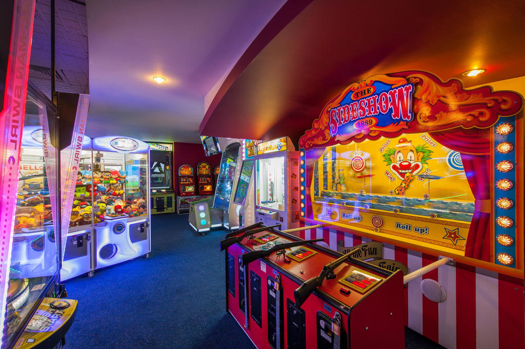 Tenpin Acton, Royale Leisure Park, Western Avenue, Park Royal, London