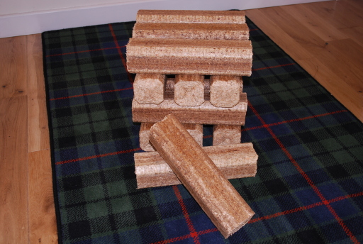 eco friendly natural wood briquettes