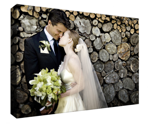 Beautiful wedding photos set on canvas, from only �16.99