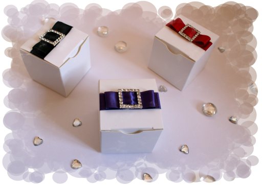 diamante buckle &amp; satin ribbon favour boxes
