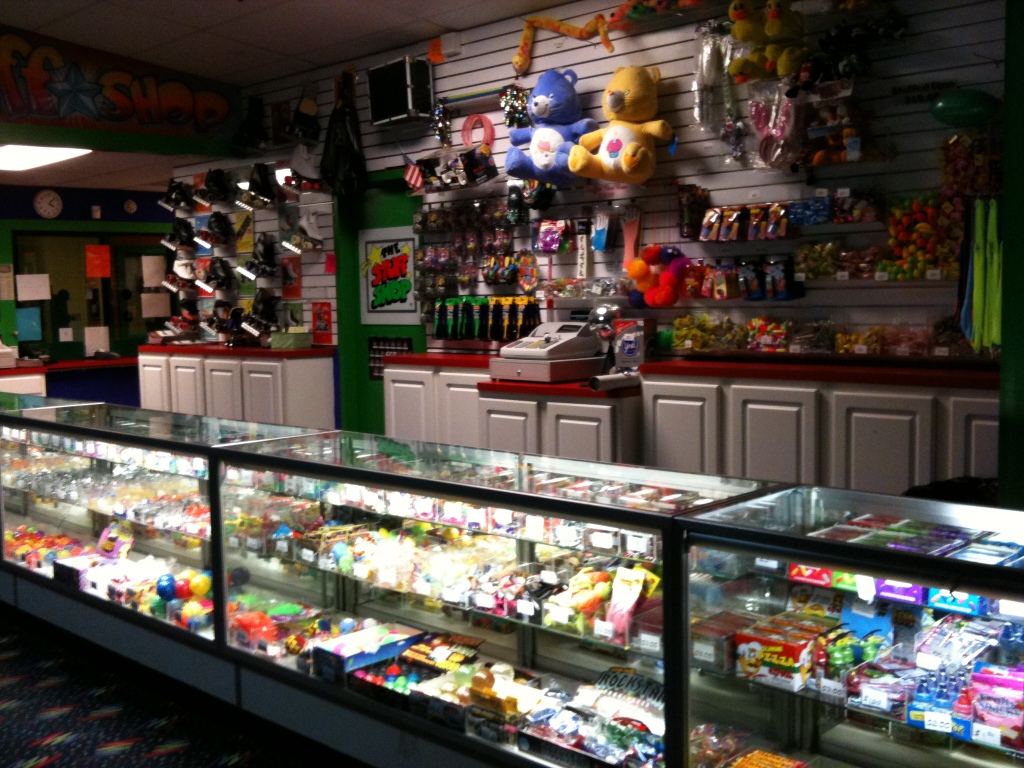 Sparkles Family Fun Center of Smyrna 666 Smyrna Hill Drive, Smyrna, GA