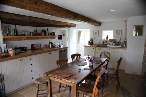 Character Kitchen's traditional style Kitchen in Devon long house