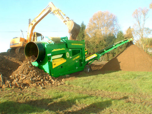 360 tracked excavator and trommel screening as dug material