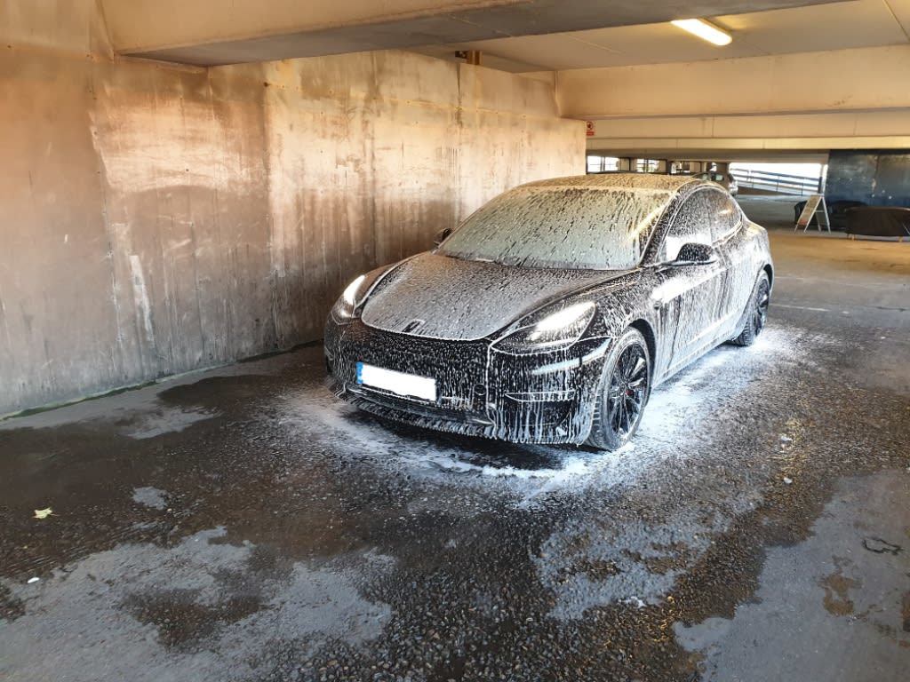 Pavilions Hand Car Wash, Waltham Cross Pavilion Shopping
