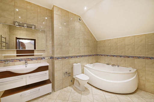 Bathroom fitted by Polbuilt
